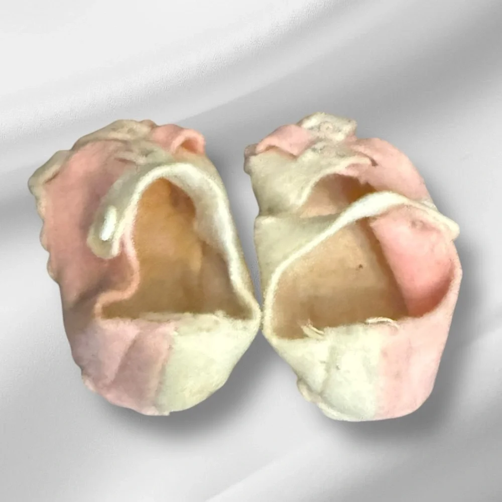 Vintage Pink‎ Felt Newborn Baby Booties